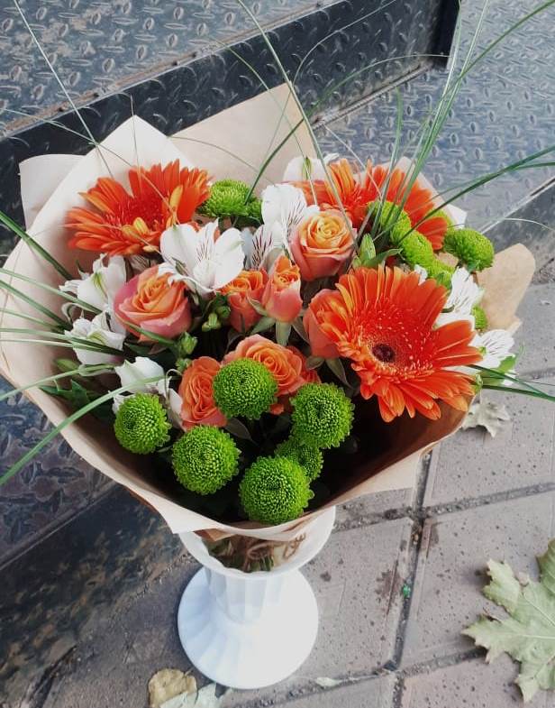Букет цветов из: Герберы, Хризантемы, Альстромерии и Розы в Ходаево
