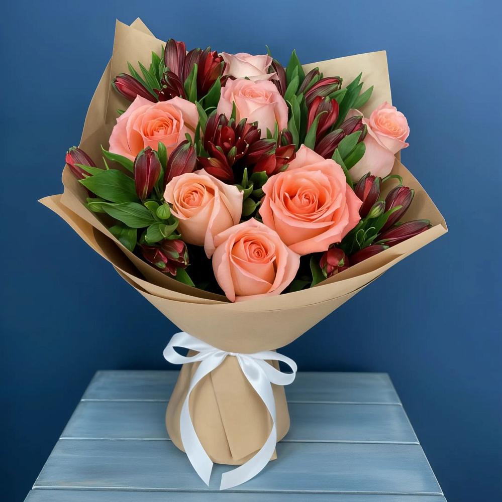 Букет цветов из: Розы и Альстромерии в Ходаево