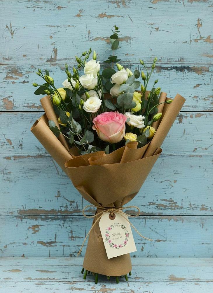 Букет цветов из: Розы и Лизиантусы в Ходаево