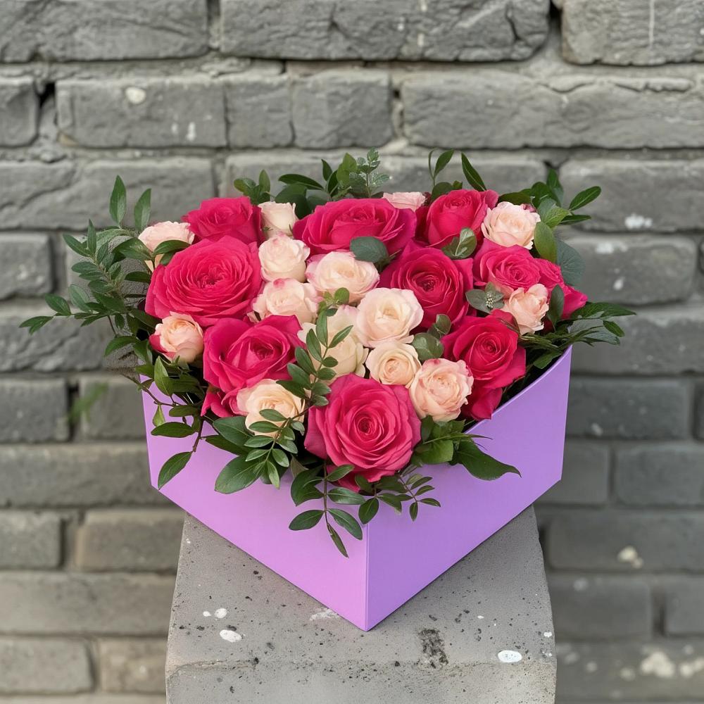 Цветочная композиция из Розы в коробке в Ходаево