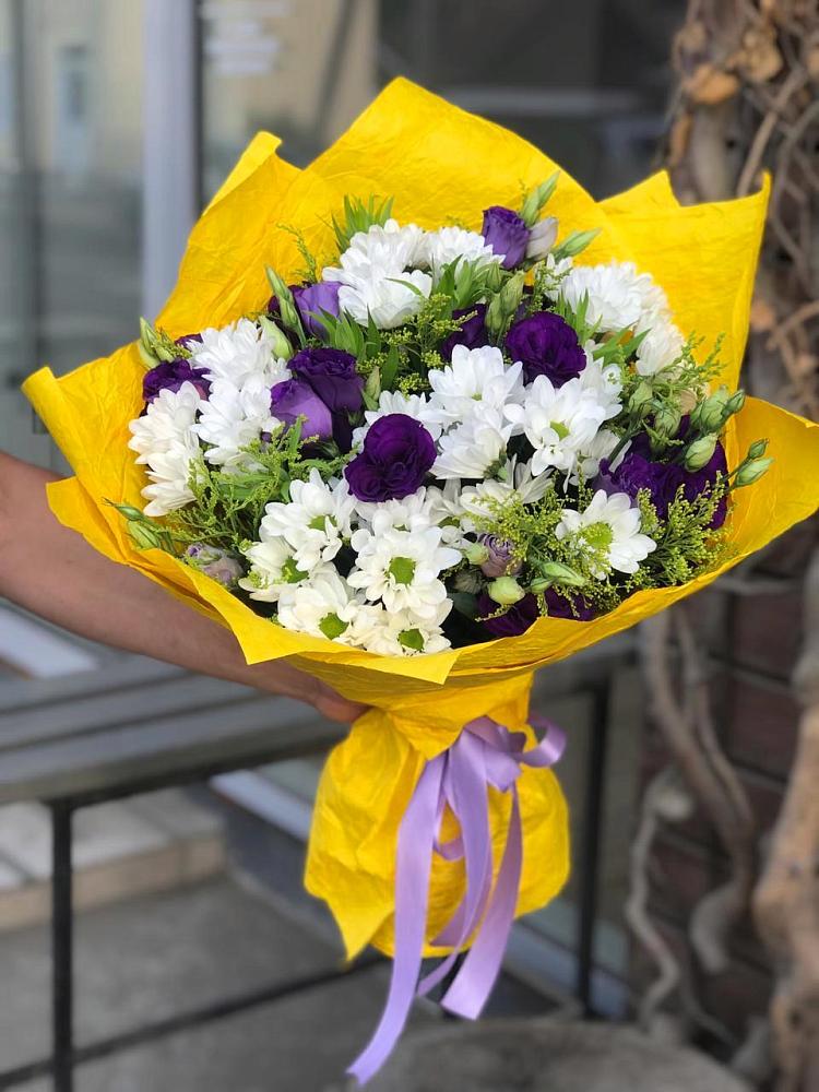 Букет цветов из: Ирисы, Хризантемы и Ромашки в Ходаево