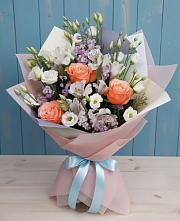 Букет цветов из:  Лизиантусы, Розы, Альстромерии и Гипсофила #REPLACE_PRED# Ходаево