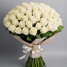 Букет 101 беля роза Белоснежка в Ходаево