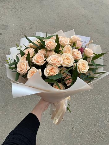 Букет Кремовые розы Латте в Ходаево