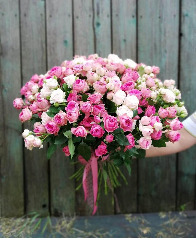 Букет Розовые кустовые розы Натали и Лав Лидия в Ходаево