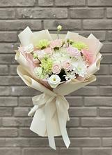 Букет цветов из:  Гвоздики, Розы, Лизиантусы и Хризантемы в Ходаево