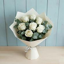 Букет Белые розы в Эвкалипте в Ходаево