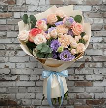 Букет цветов из:  Розы, Лизиантусы и Гвоздики в Ходаево